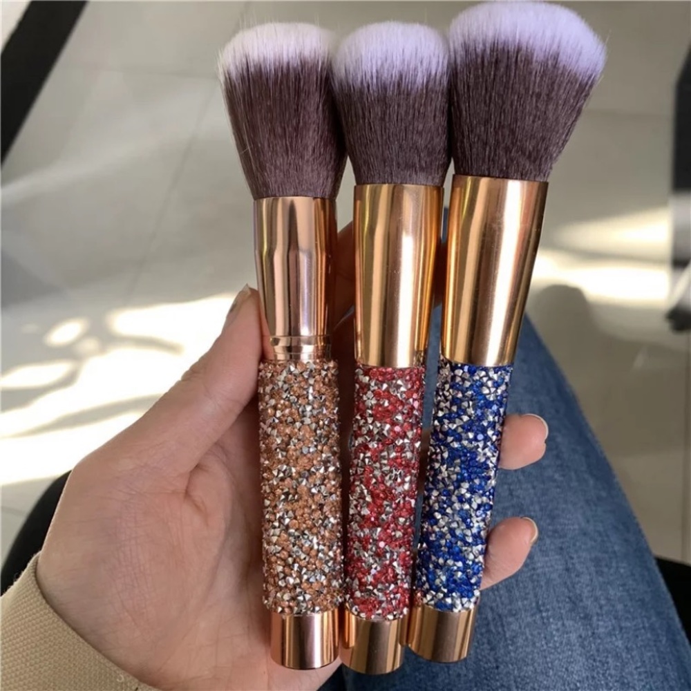 Makeup brushes 10 piece with case - Picture 2 of 5